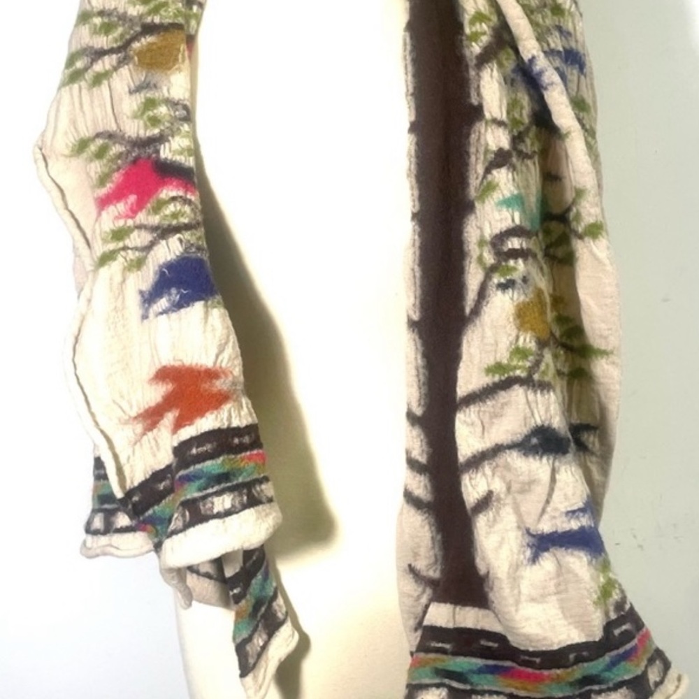 Kapital bird and tree scarf